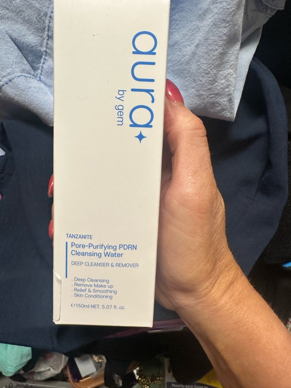 Aura Tanzanite Pore-Purifying Cleansing Water - White/Blue